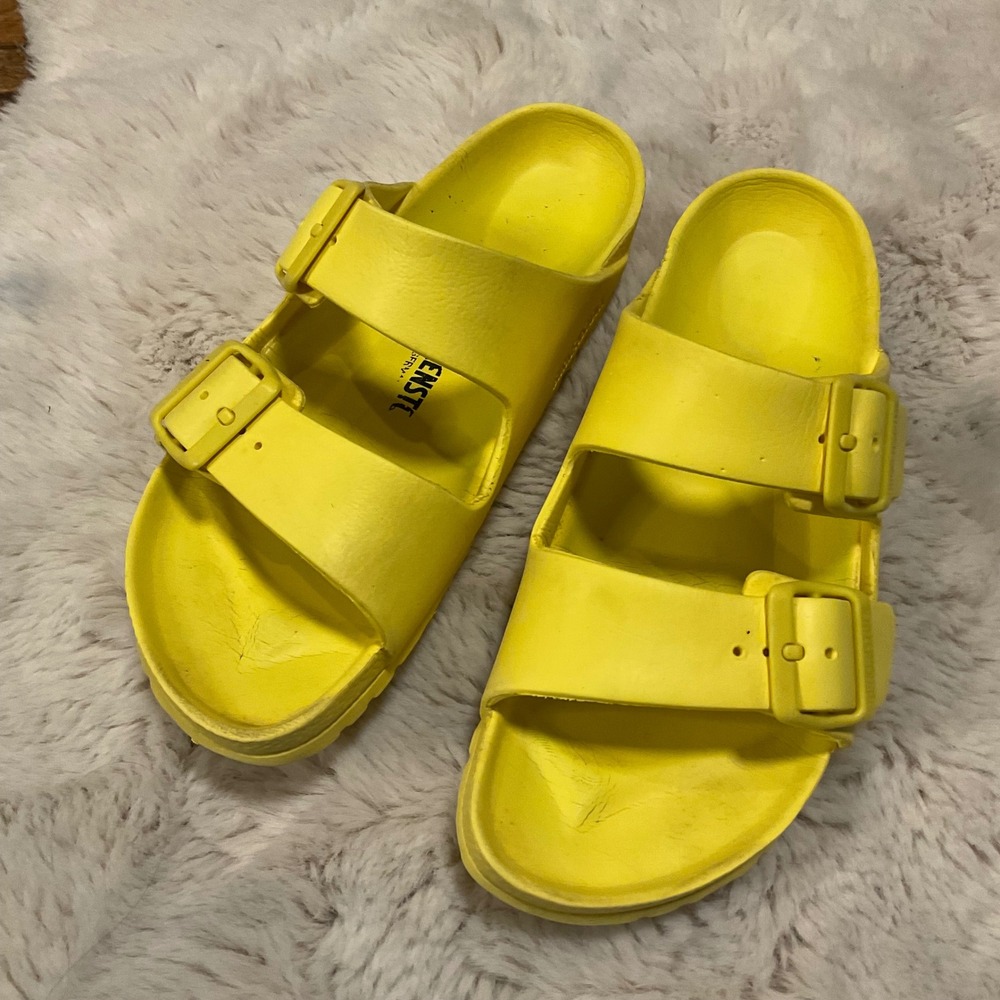 Birkenstock Arionza Rubber Sandals Size 8.5 Yellow Slides Womens